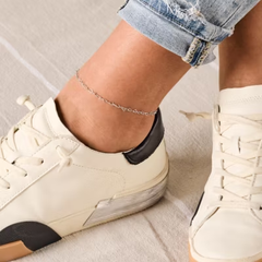 Delicate Connected Hearts Anklet