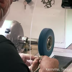 Enamel Beautiful "Mom" Charm