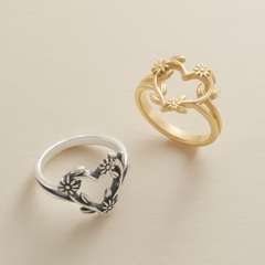 Flowering Vines Heart Ring