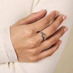 Framed Horizon Cross Ring