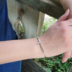 Horizon Cross Hook-On Bracelet