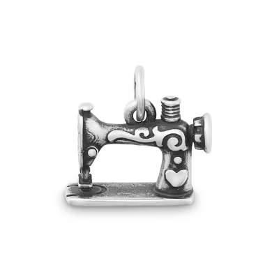 Vintage Sewing Machine Charm