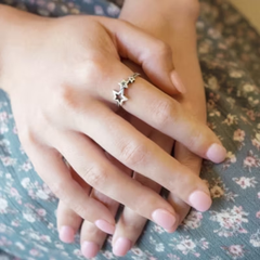 Twinkling Stars Ring